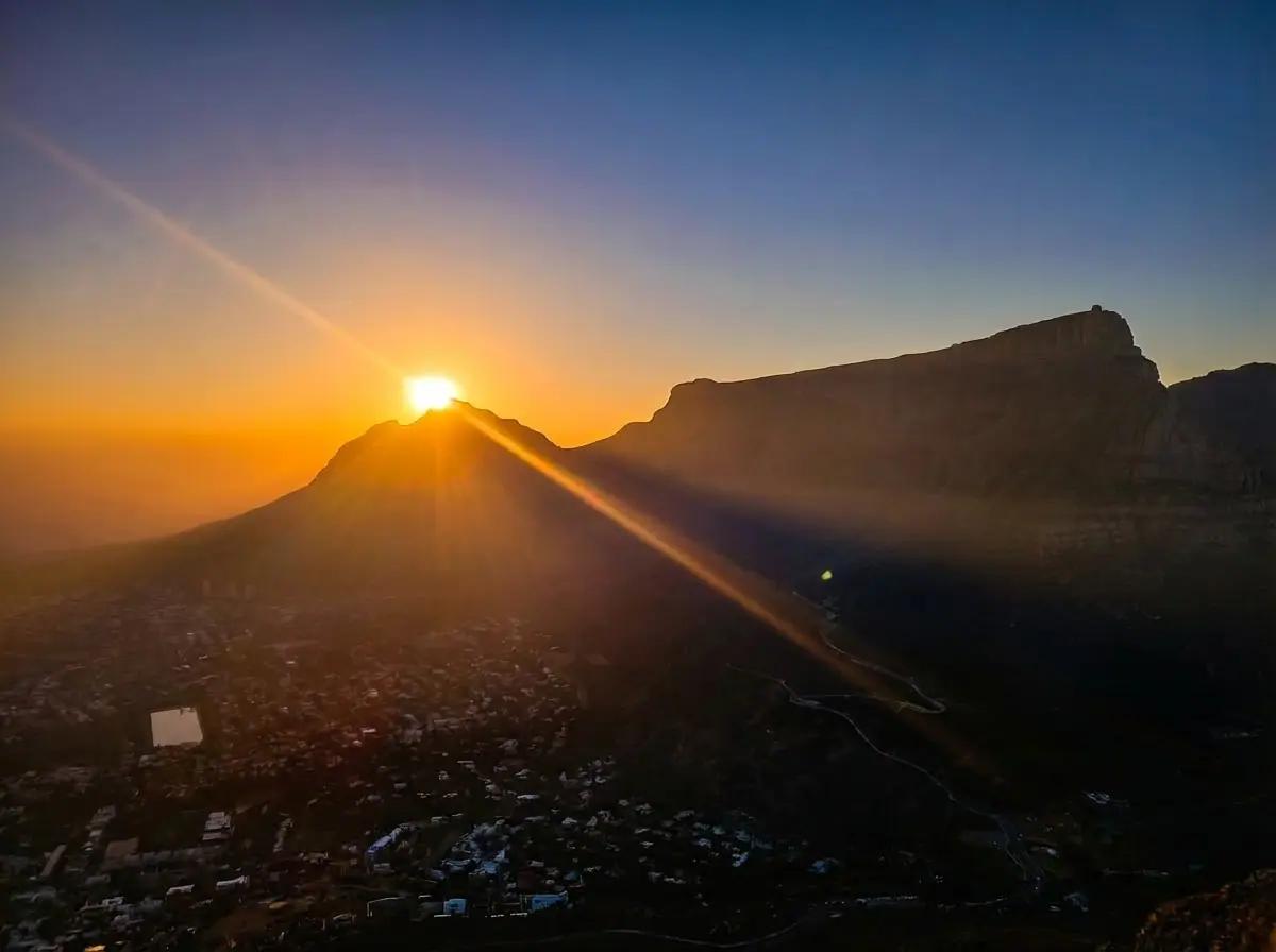 Lion’s Head Sunrise/Sunset Hike guided hike in Lion’s Head, Cape Town